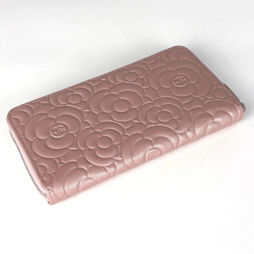 CHANEL Pink Leather Logo Wallet - Picture 2 of 8